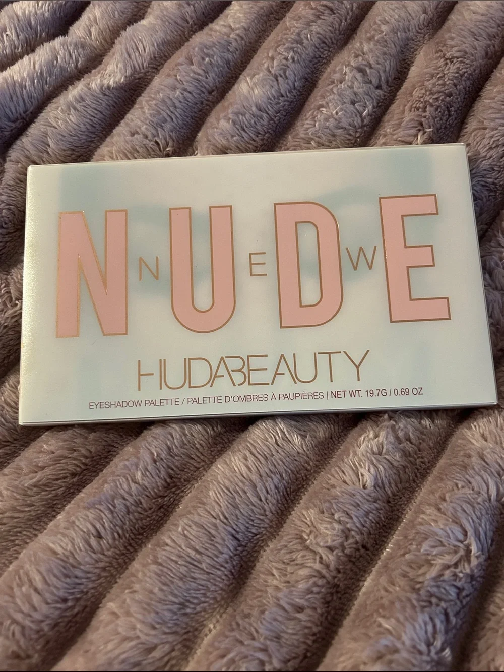 HUDA BEAUTY “inside found